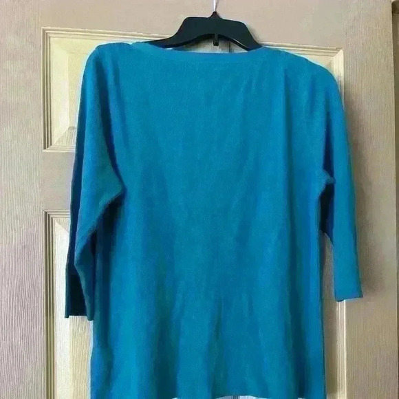 women blouse size XXL​​​​​​​​​​​​​​​​​​​​​​​ - Picture 2 of 5